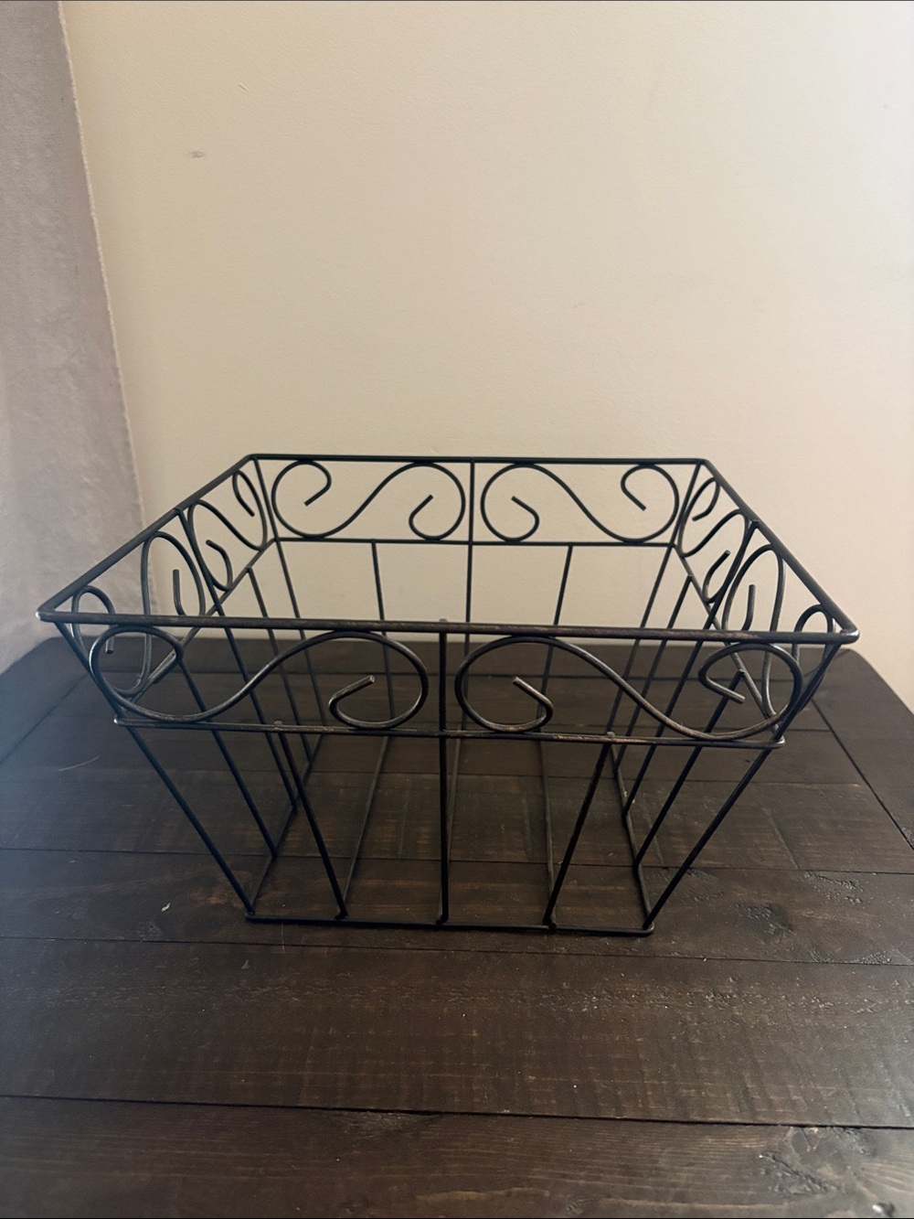 Decorative Metal Wire Storage Basket - Black
